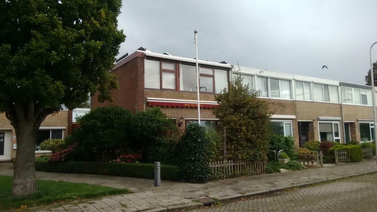 Bordine Guesthouse Leeuwarden Exteriör bild