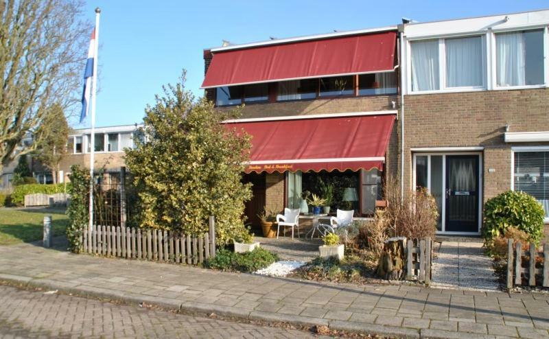 Bordine Guesthouse Leeuwarden Exteriör bild